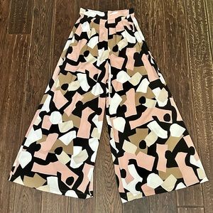 AMAZING and FABULOUS Corey Lynn Caltwr flare (FUN) pants XS